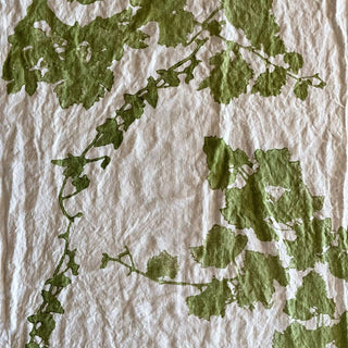 Green Vineyard Linen Runner