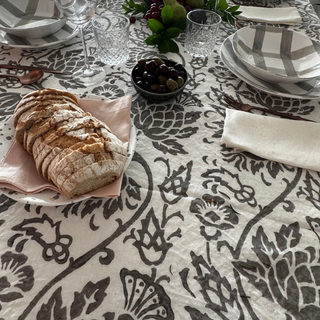 Cardi Linen Tablecloth